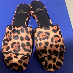 Leopard flats